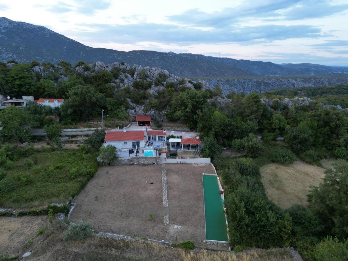 Svinisce Villa Zrinka **** מראה חיצוני תמונה