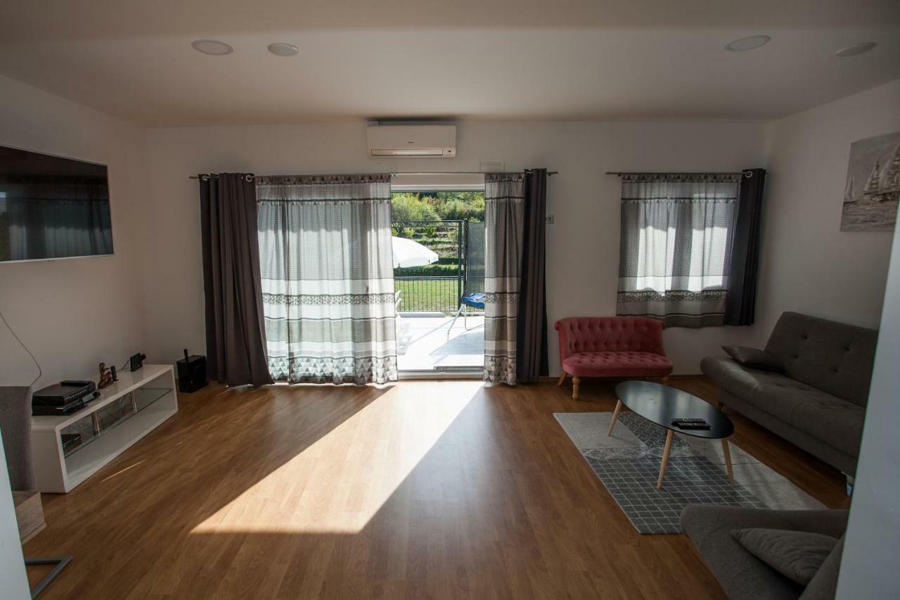 Svinisce Villa Zrinka **** מראה חיצוני תמונה