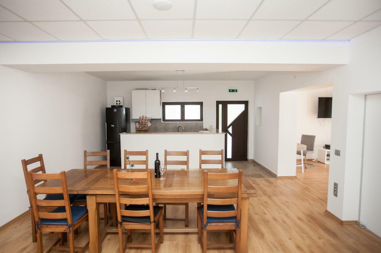 Svinisce Villa Zrinka **** מראה חיצוני תמונה
